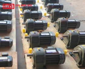 ĐỘNG CƠ GIẢM TỐC 1.5KW, 2.2KW CHO TRANG TRẠI NUÔI TÔM, TÔM GIỐNG