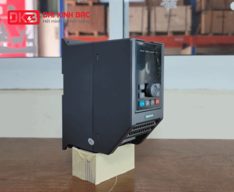 BIẾN TẦN SINOVO 3 PHA 220V SD600-2T-0.75GC 0.75KW