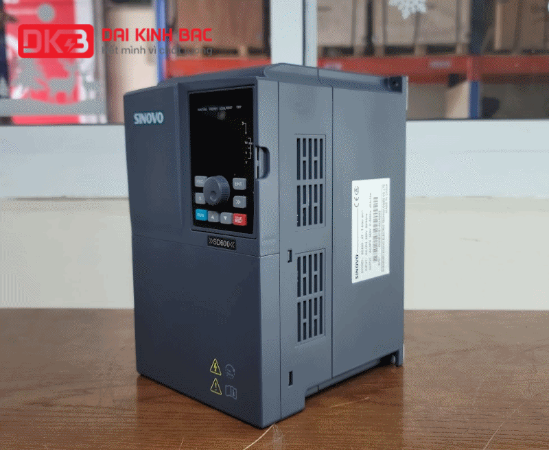 BIẾN TẦN SINOVO 3PHA 380V SD600-4T-7.5G/11PC 7.5KW